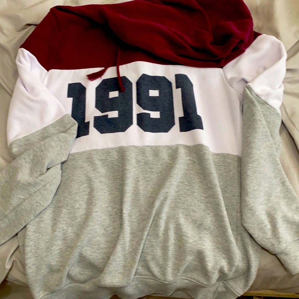 This 1991 burgundy grey hoodie size m